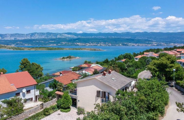 70 m² House ∙ 2 bedrooms ∙ 6 guests