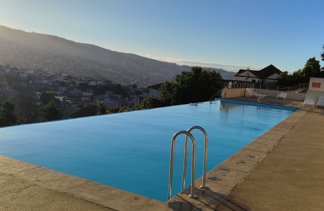 7P-Charming 3-bedroom apartment with AC, fitness room in vibrant Valparaíso