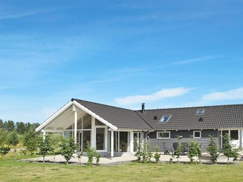8 person holiday home in Væggerløse-By Traum