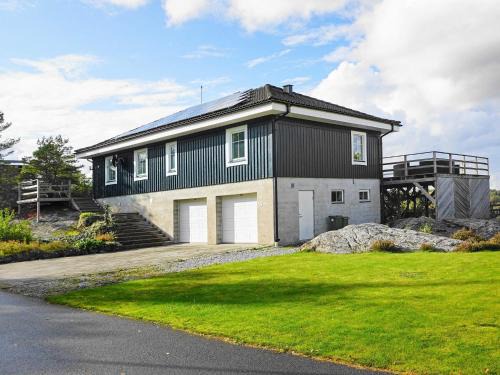 8 person holiday home in Henån-By Traum