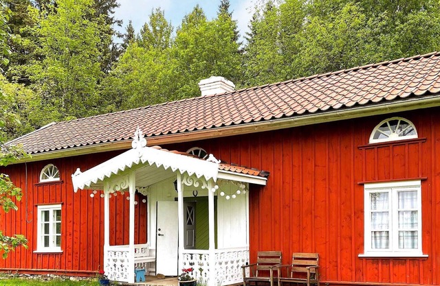 8 person holiday home in ÖLSREMMA