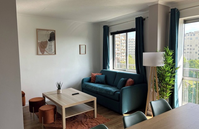 82 m2/Modern/Free parking/Metro 14 10min + RER B 7 minutes away