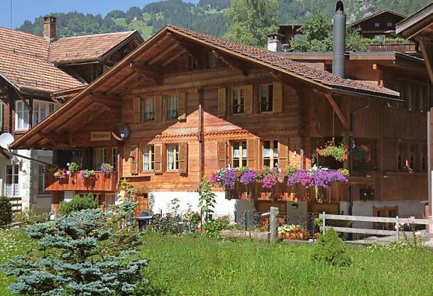 860 ft² Chalet