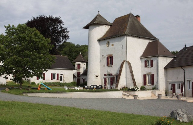 9 bedroom private vacation home in flã©ty