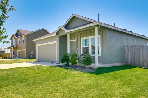 9 Mi to Lake Family Georgetown Home with Yard!