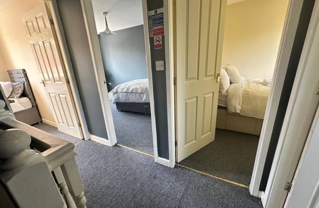 A 3bed house, about 25mins drive to Cheshire Oaks, UK's largest Designer Outlet