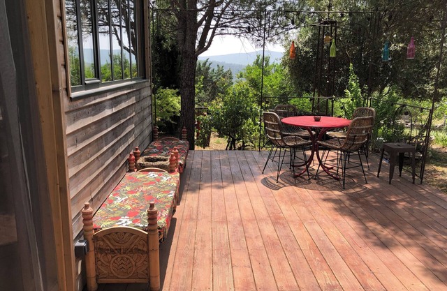 A break in a mazet in Occitania