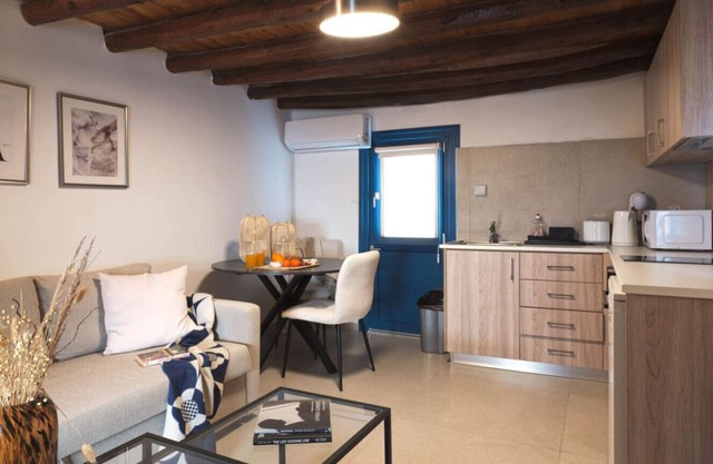 A Charming Self-Contained Suite Overlooking a Tranquil Courtyard