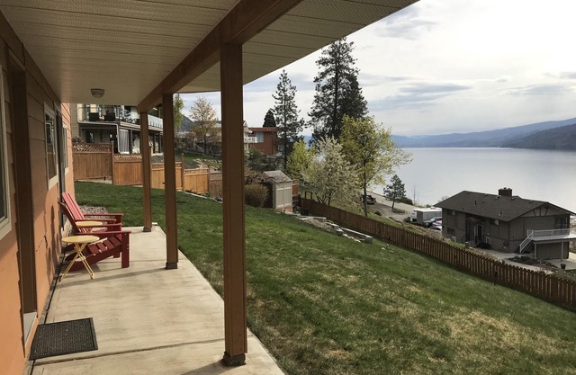 A Comfortable 2 Bedroom Suite for your Vacation in the South/Central Okanagan
