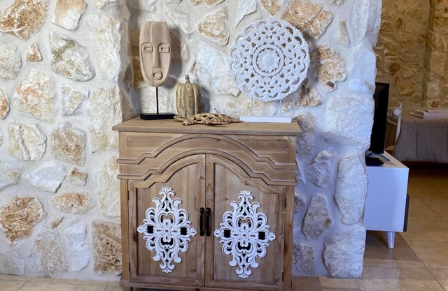 A fairytale luxurious suite invites you for an unforgettable stay in Kyparissia