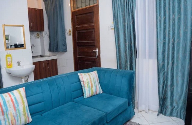 A gated peaceful environment, 5 min drive to pirates beach and nyali city malll