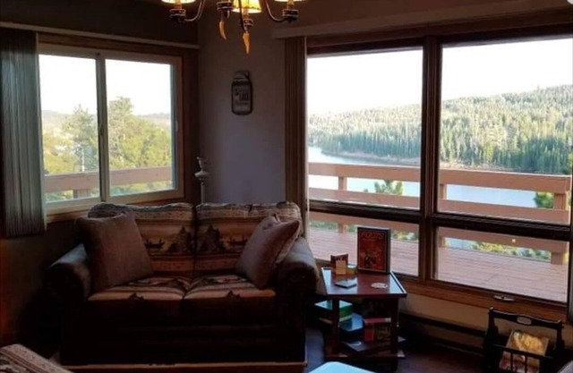 A home away from home with views of the lake. permit #22-RES0601