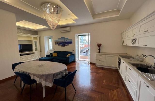 A luxurious and elegant Mansion located in the heart of Vomero full of comfort