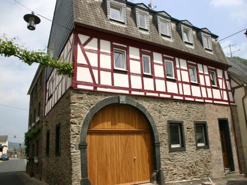 A modern holiday home by the River Mosel