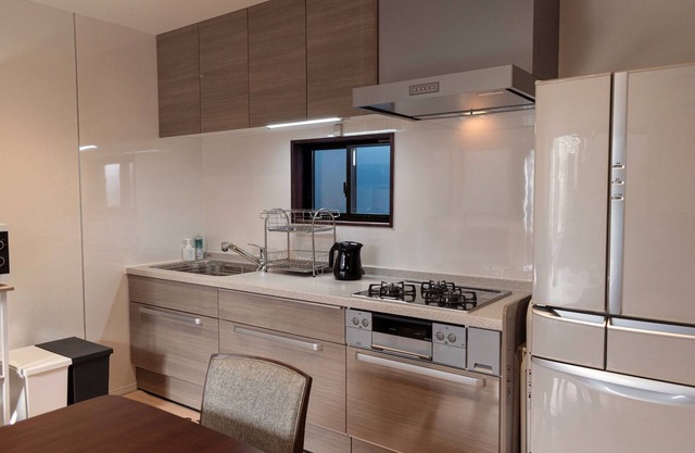 A onestory 2LDK with a full kitchen perfect for f /Numata Gunma