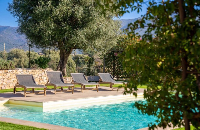 A quiet, authentic family villa with swimming pool