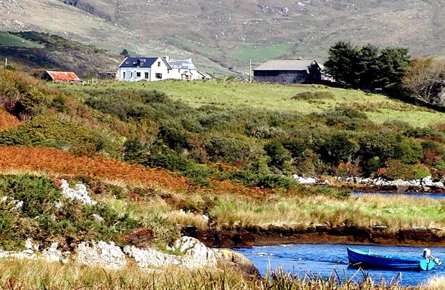 A romantic hideaway for two in a stunning seaside location near Caherdaniel