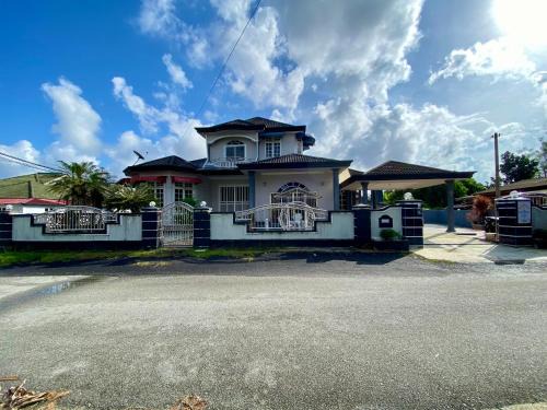 A&S Berkat Homestay - For Islam Only