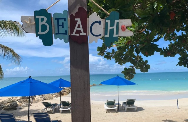 A small and intimate Apart - Hotel right on the beach