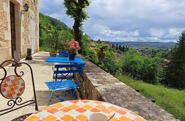 A terrace above the valley