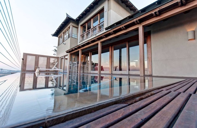 A unique experience with some of the best views across the whole of Johannesburg