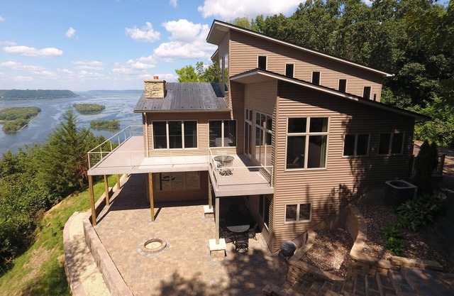 A View to a Thrill - Experience a beautiful view of the Upper Mississippi River
