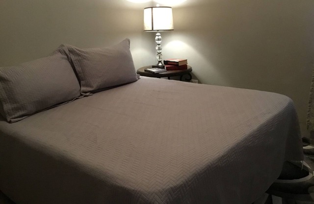 Abigail's Spectacular Apt