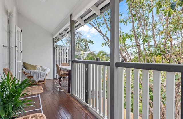 Abracadabra! ~ 1Bed/1Bath/Balconies ~ New Farm