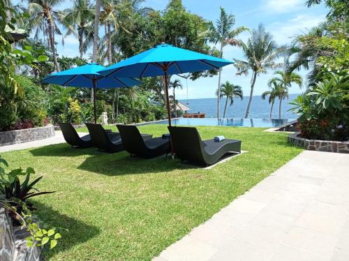 Absolute Beachfront, Paradise, 3BR Villa with Private Pool on 1200m2 of Tropical Land
