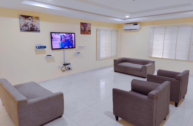 Abuja Shortlet City with 24hr power, Wifi, Fully Secured Environment
