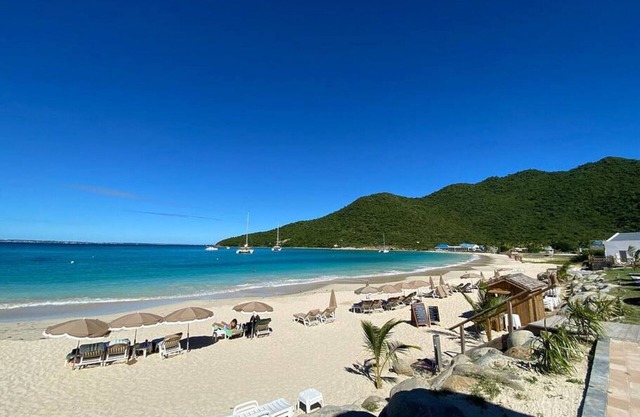 Acacia Tropical, luxurious Duplex, walkable Anse Marcel beach