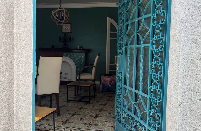 ACACIAS: HOUSE IN LIMA