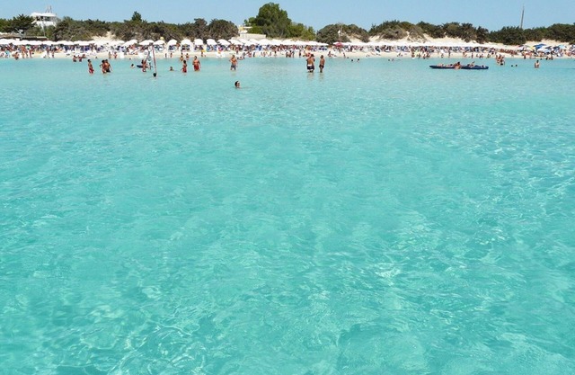 ACCOMMODATION ON THE SEA IN MARINA DI MANCAVERSA-GALLIPOLI 4 PLACES
