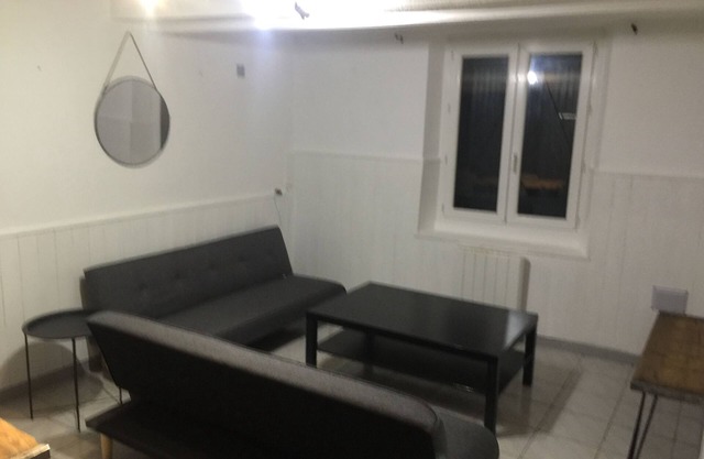 Accommodation on PATIO, ground floor, WIFI, Vedene
