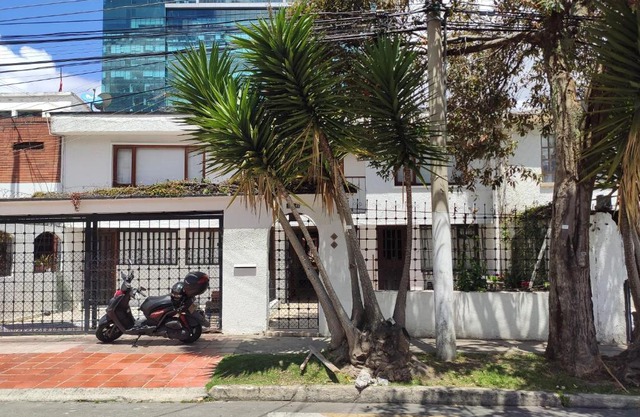acogedor Hostal usaquen la parada del tren