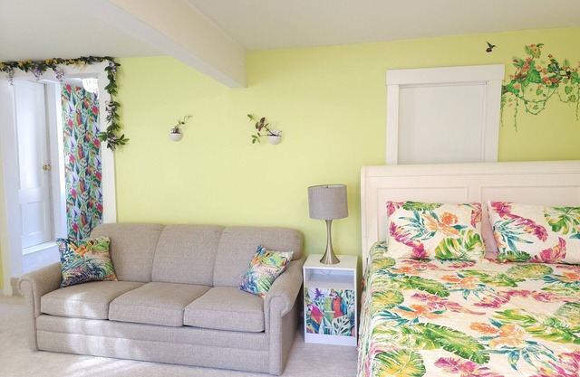 Addie's Place: A Quiet and Quirky Private Guesthouse
