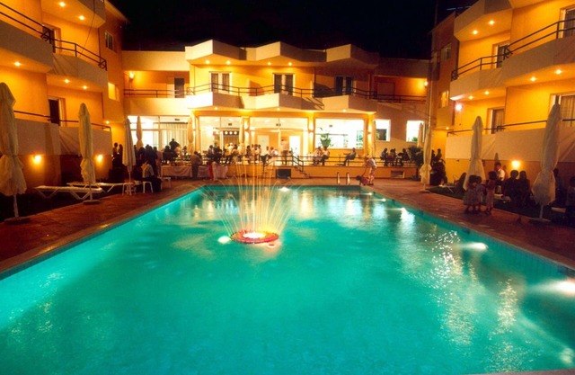 Adonis Hotel