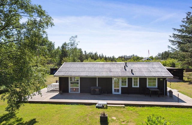 "Adser" - 600m from the sea by Interhome