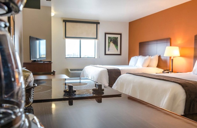 Adventure-Ready Pet Friendly Room Near Glacier Park w/Kitchen!
