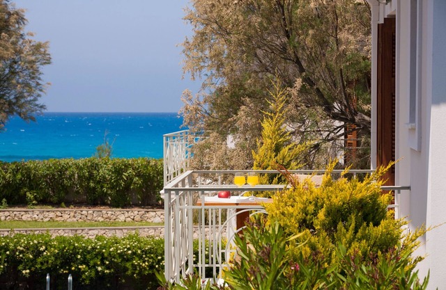Aeriko-Ammos Beachfront Villa with Stunning View and Private Pool