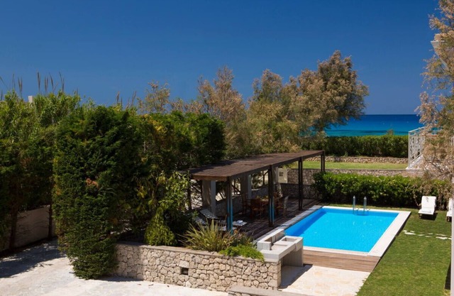 Aeriko-Anemos Beachfront Villa with Stunning View and Private Pool