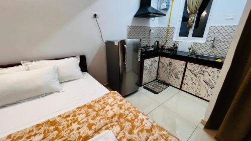 Aesthetic Studio near Chettinadu Hospital