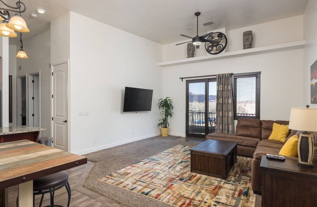 Affordable Monthly Stays! | Downtown Moab | Pet Friendly| Storage - LDV1