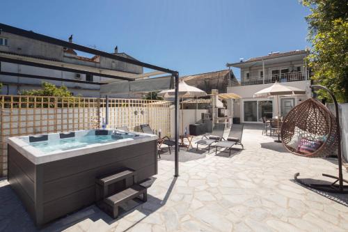 AGGELLE Villa