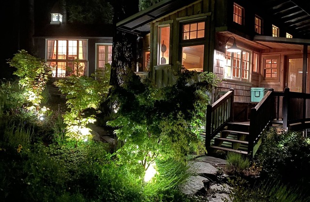 Ahab’s only available with, Captains Cabin it rents for 195, Captains’ 325.