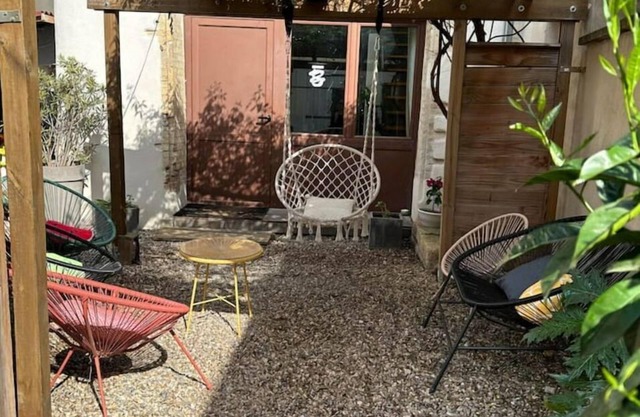 air conditioned house industrial loft near avignon