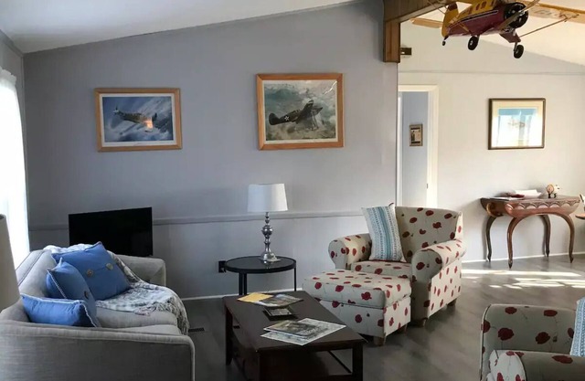 Airport House of Hocking Hills A Perfect Pet Friendly Getaway Clean&Comfortable