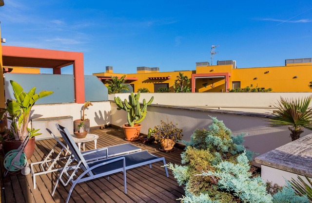 Albamar Apartment Javea Arenal, with large terraces, solarium, AC and communal pool.