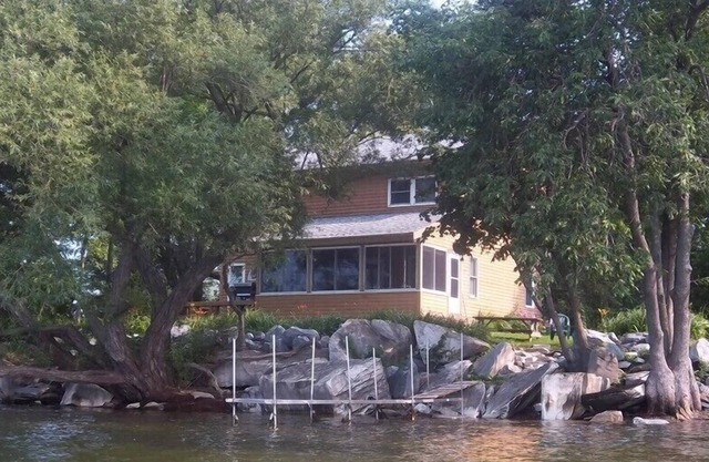 Alburg Lake House- With Five Kayaks