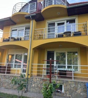 Alex Apartman